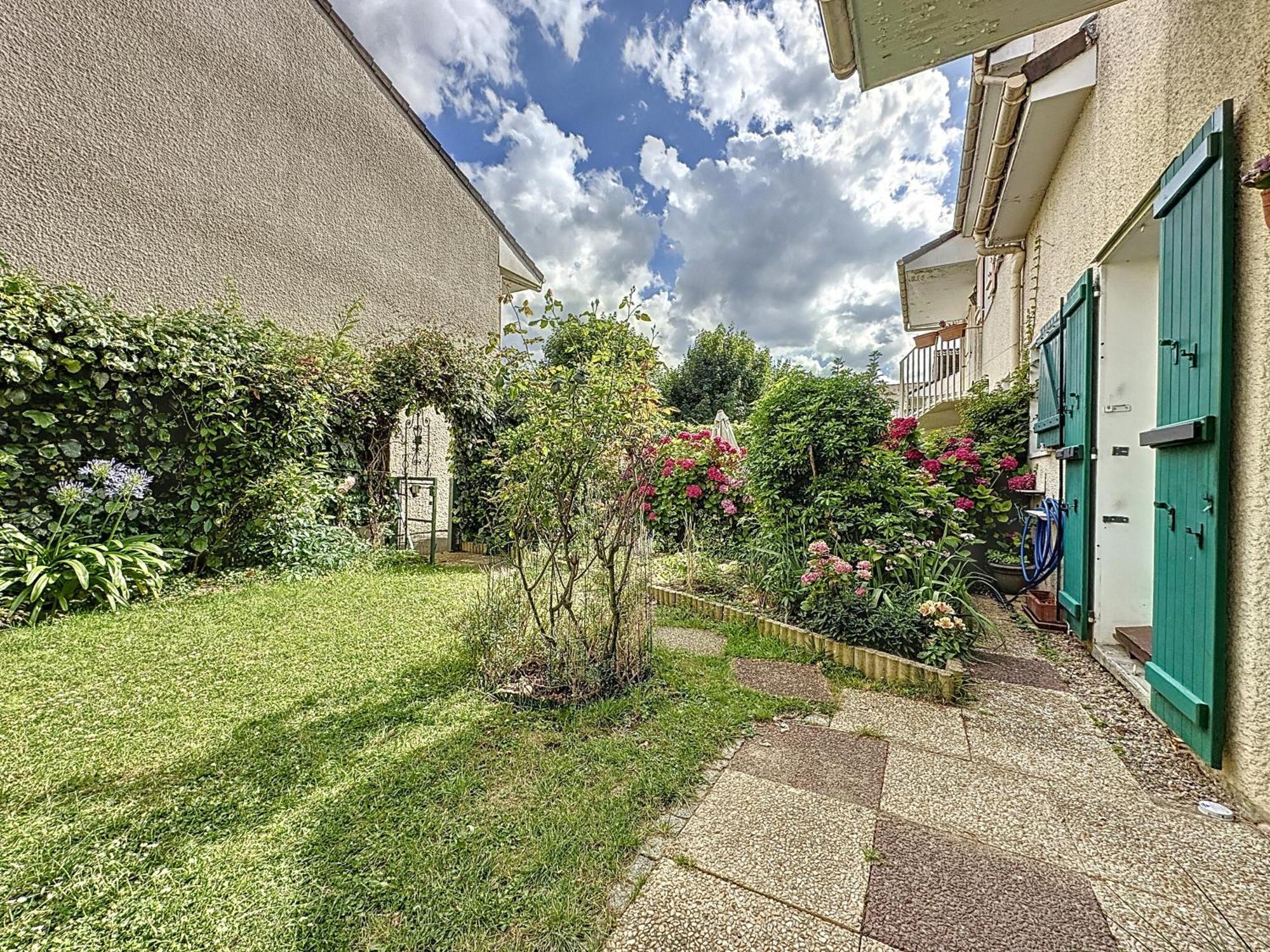 Maison 73M2 Avec Jardin St-Denis Saint-Denis  Exterior foto